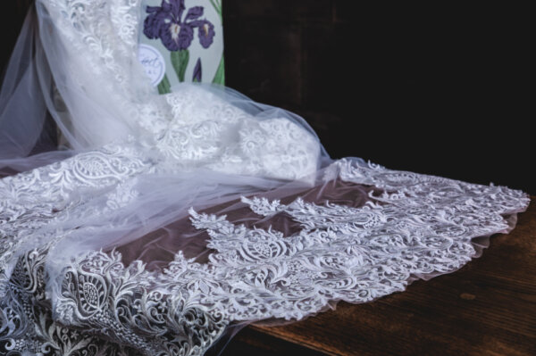 PBV9037-400 Einlagiger Schleier mit Stickereien 400cm